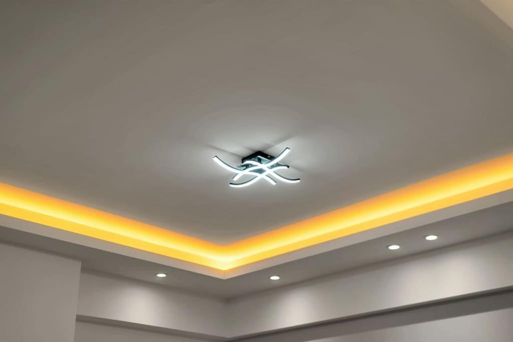 Artemis Modern Apartment Athens Ngoại thất bức ảnh