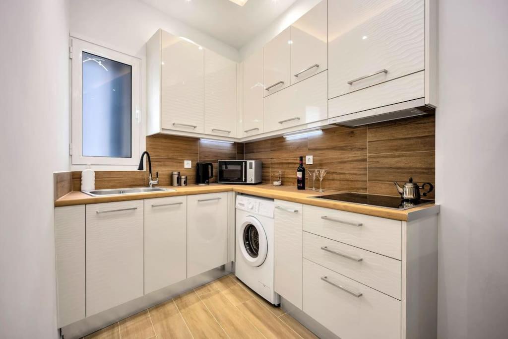 Artemis Modern Apartment Athens Ngoại thất bức ảnh